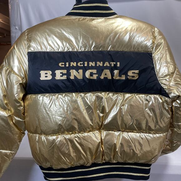 Cincinnati Bengals G-III 4Her Gold Metallic Puffer Jacket - Picture 4 of 5